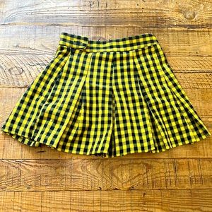Bumble Bee colored skirt